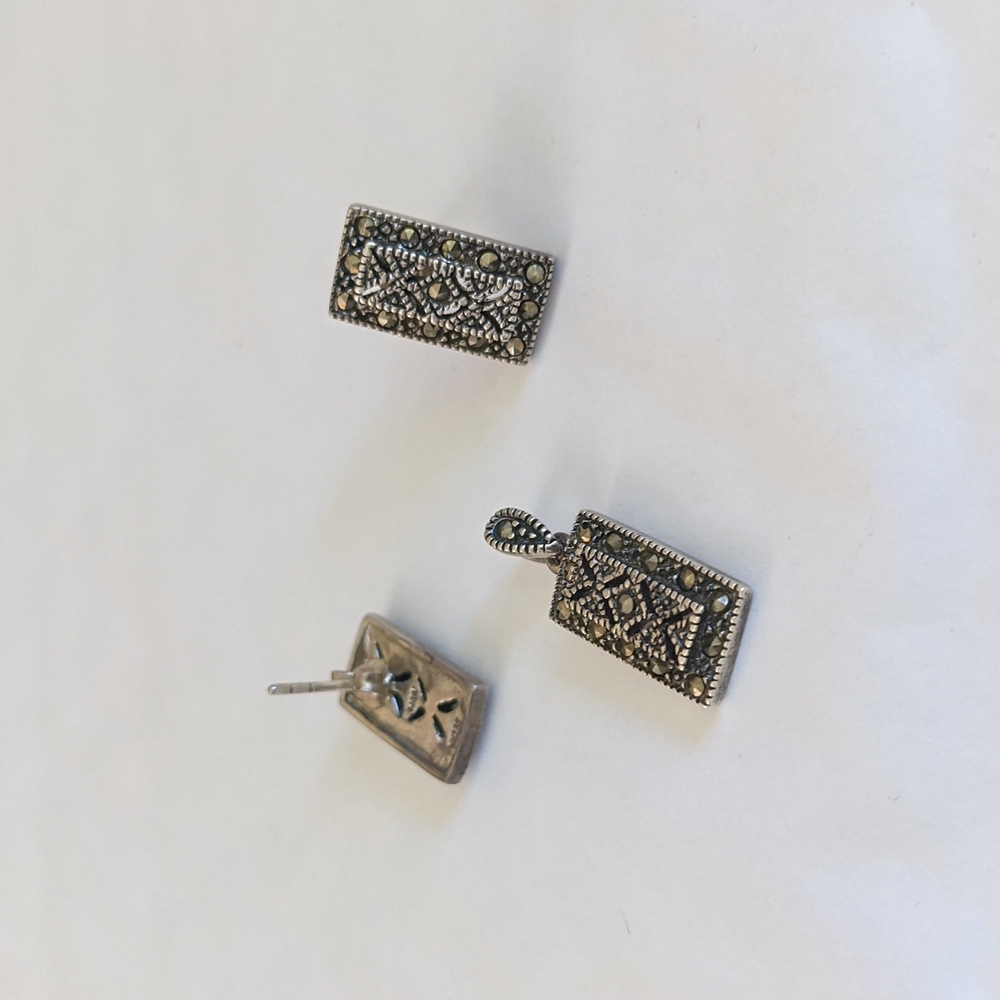 925 Silver Earrings & Pendant Set
